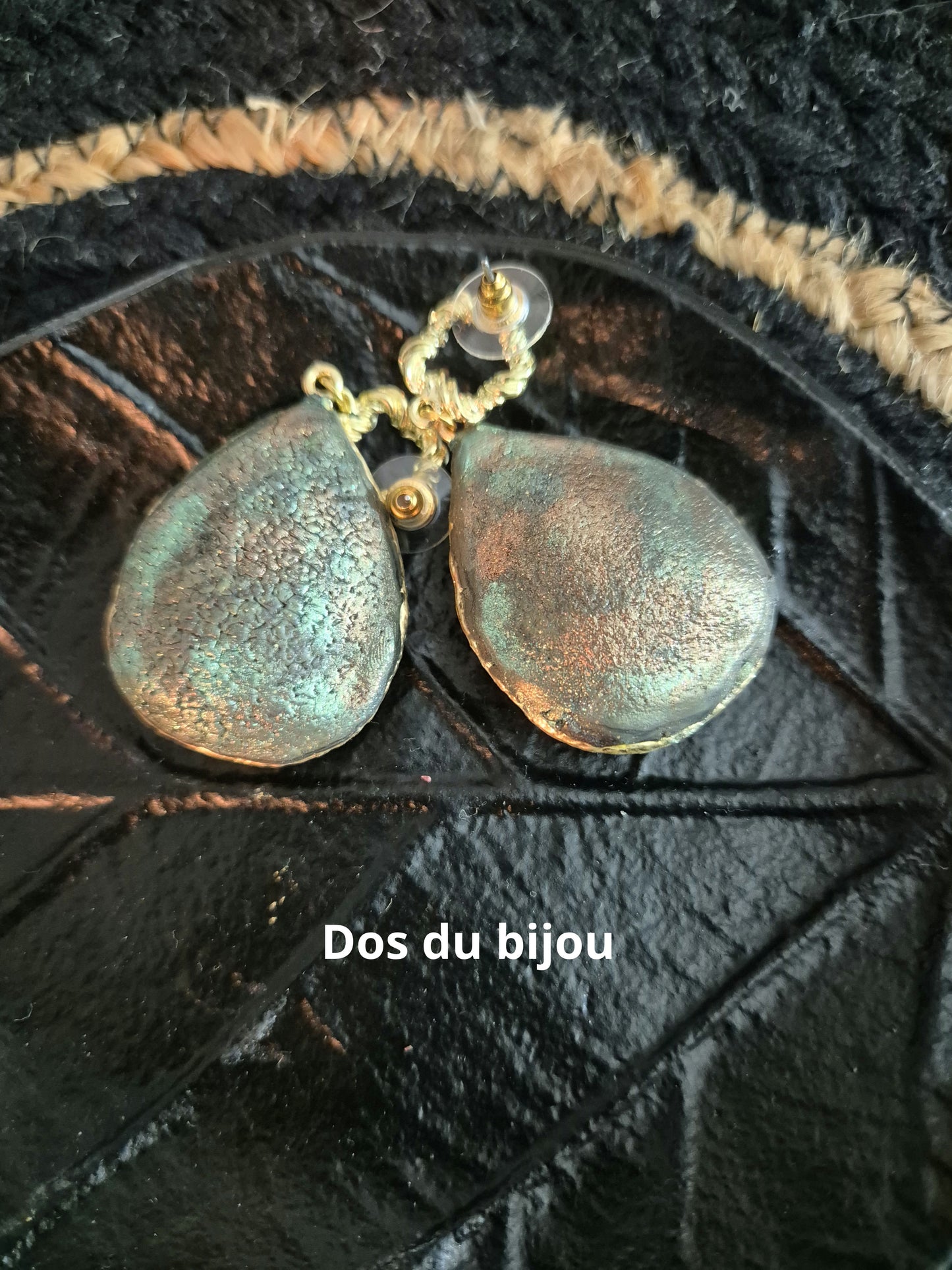 607. Boucles d'oreilles "Beauté florale"