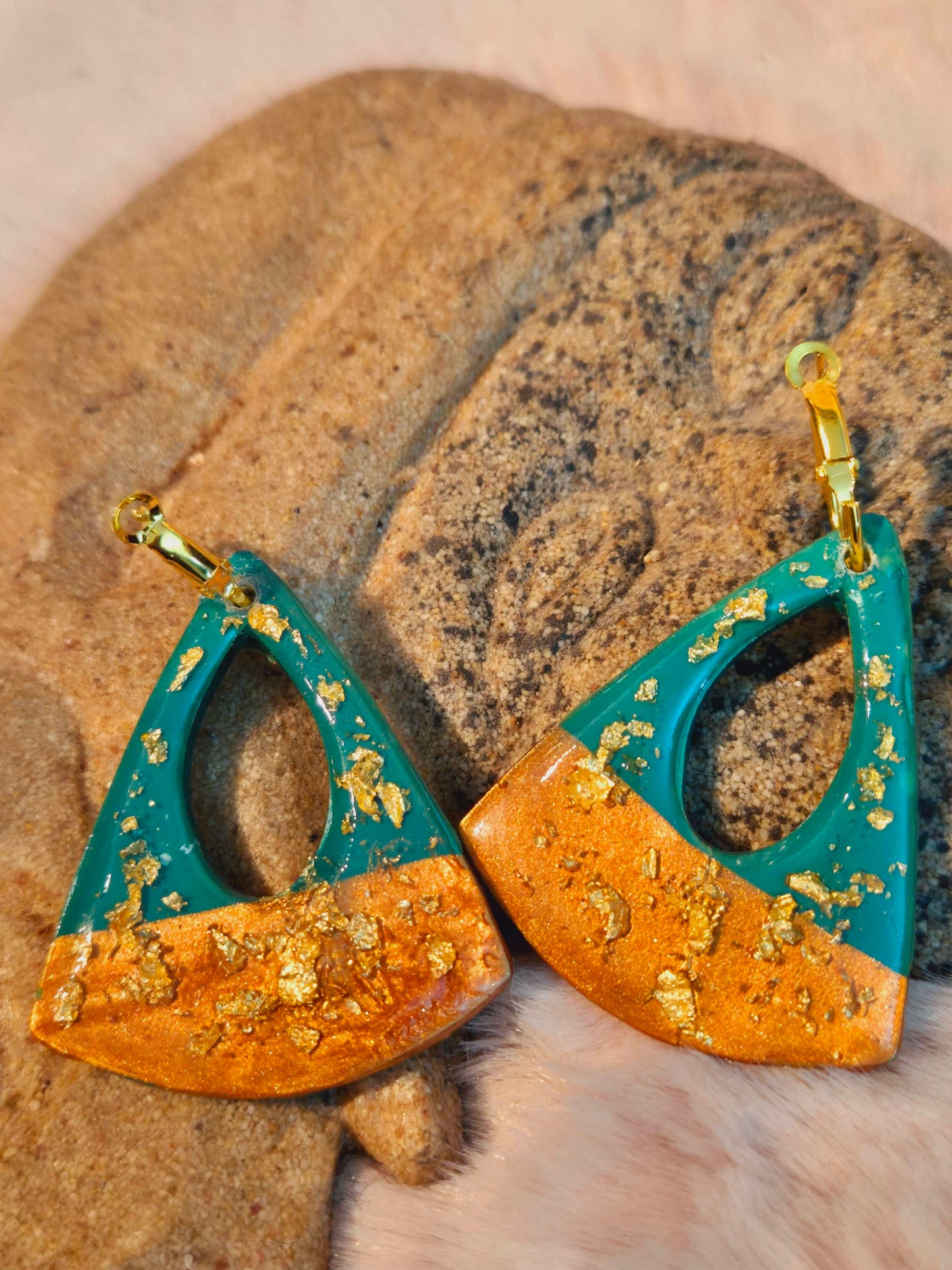 646. Boucles d'oreilles "Tendance chic" (double face)