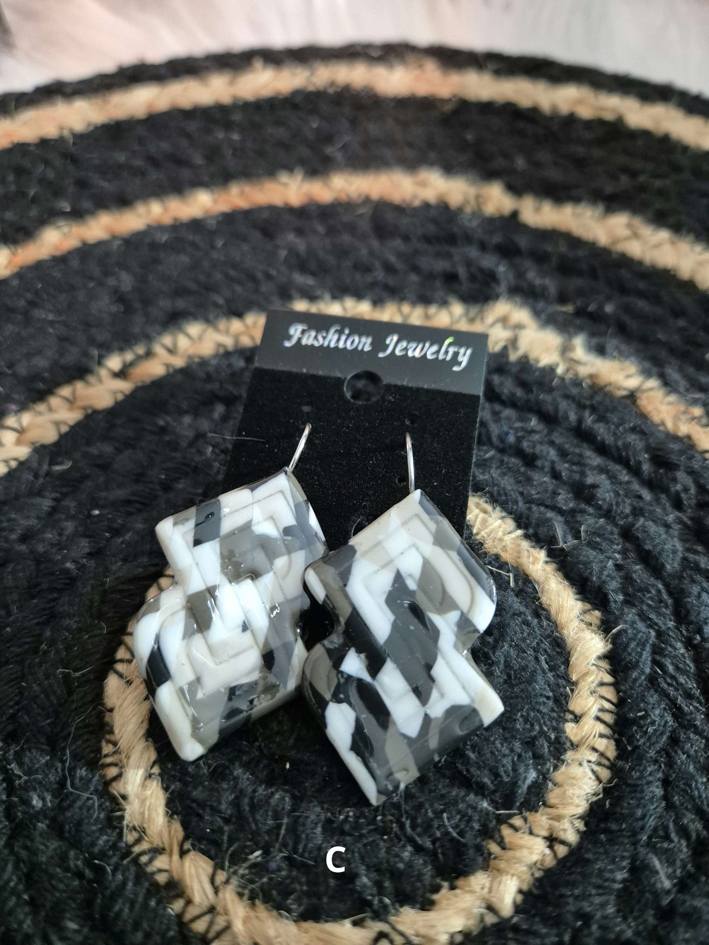 600. Boucles d'oreilles "As de carreaux"