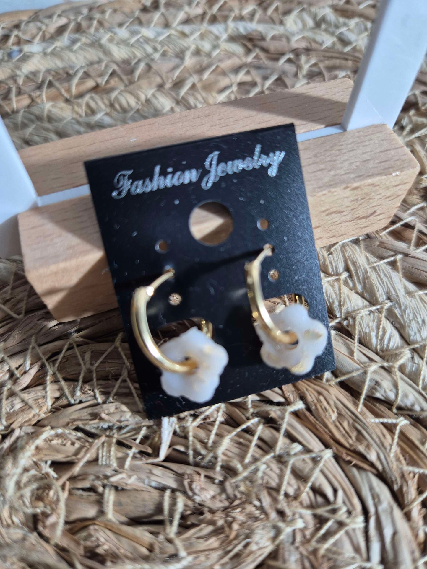 612. Boucles d'oreilles "petites fleurs"