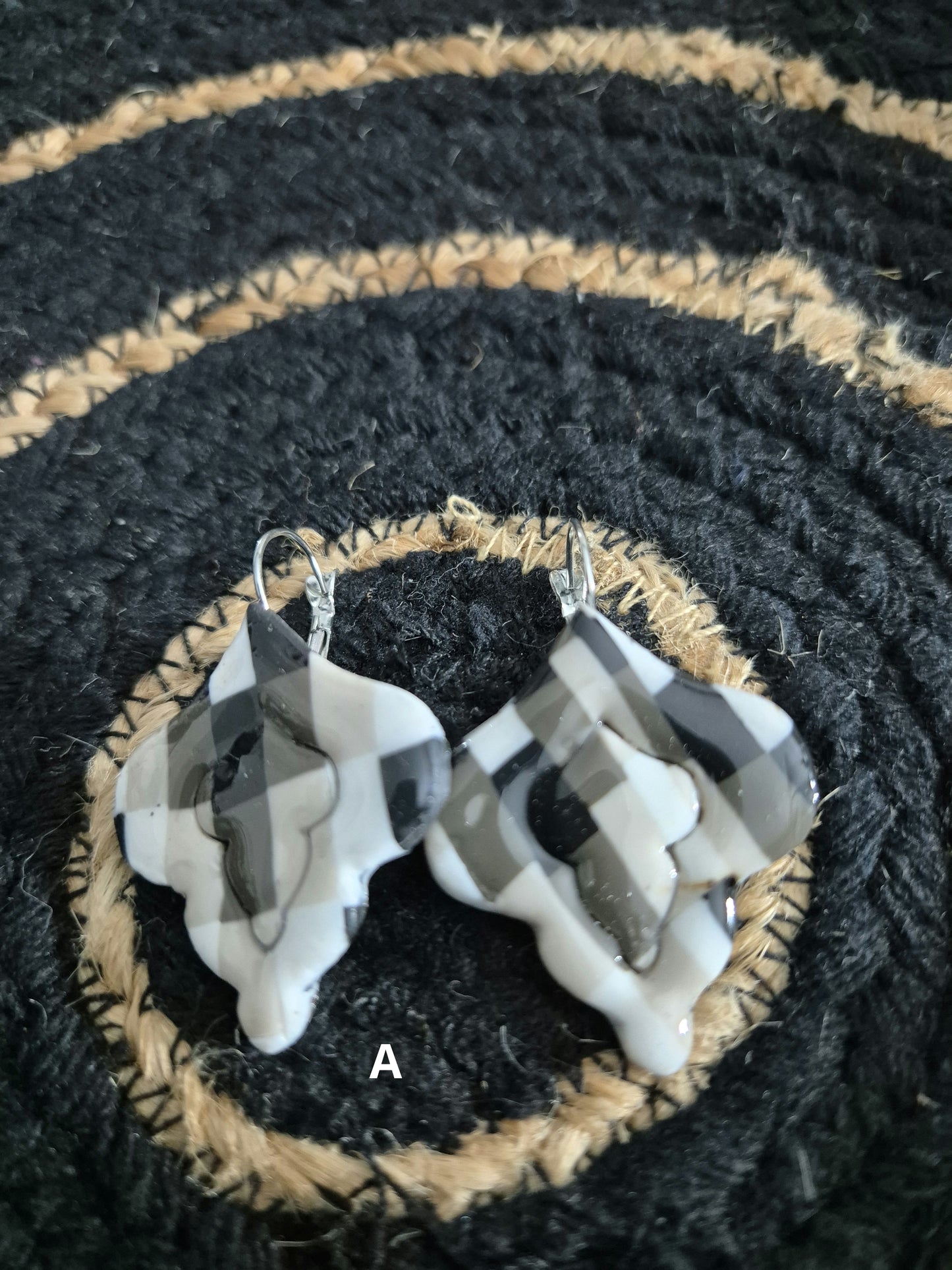 599. Boucles d'oreilles "As de carreaux"