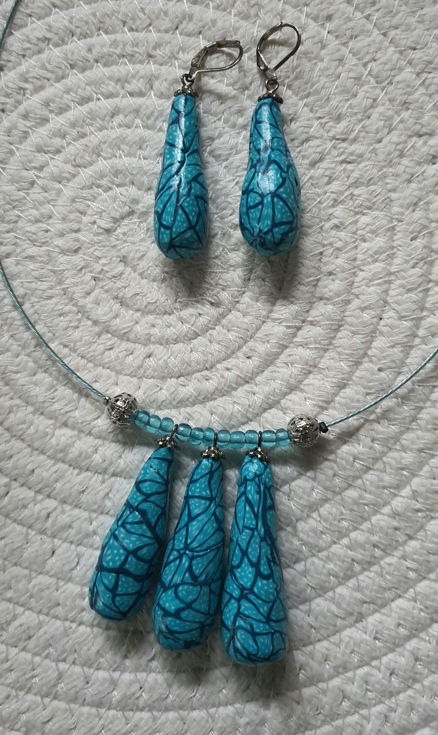 231.Parure "bleu Azur"