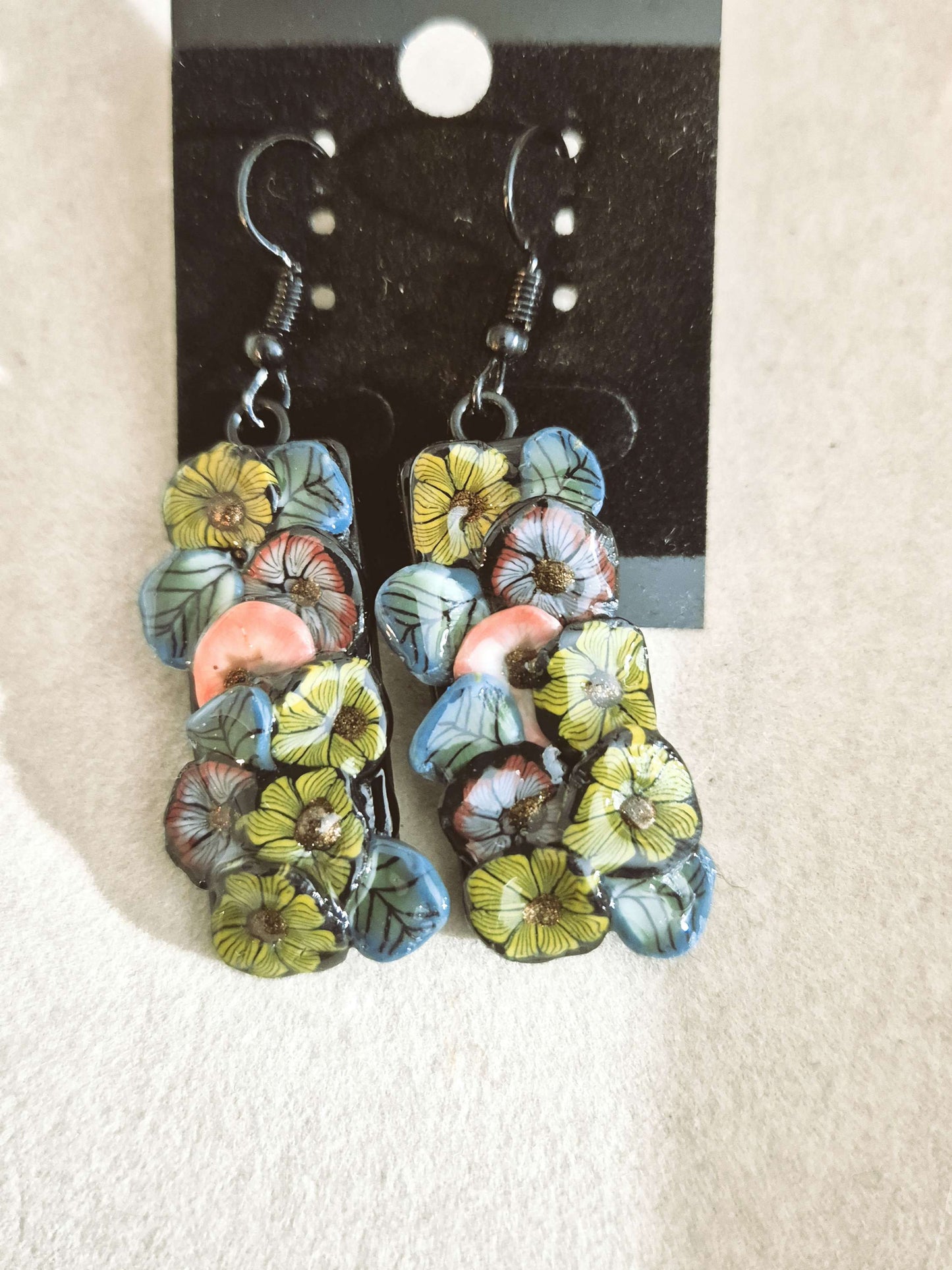 605. Boucles d'oreilles "Beauté florale"