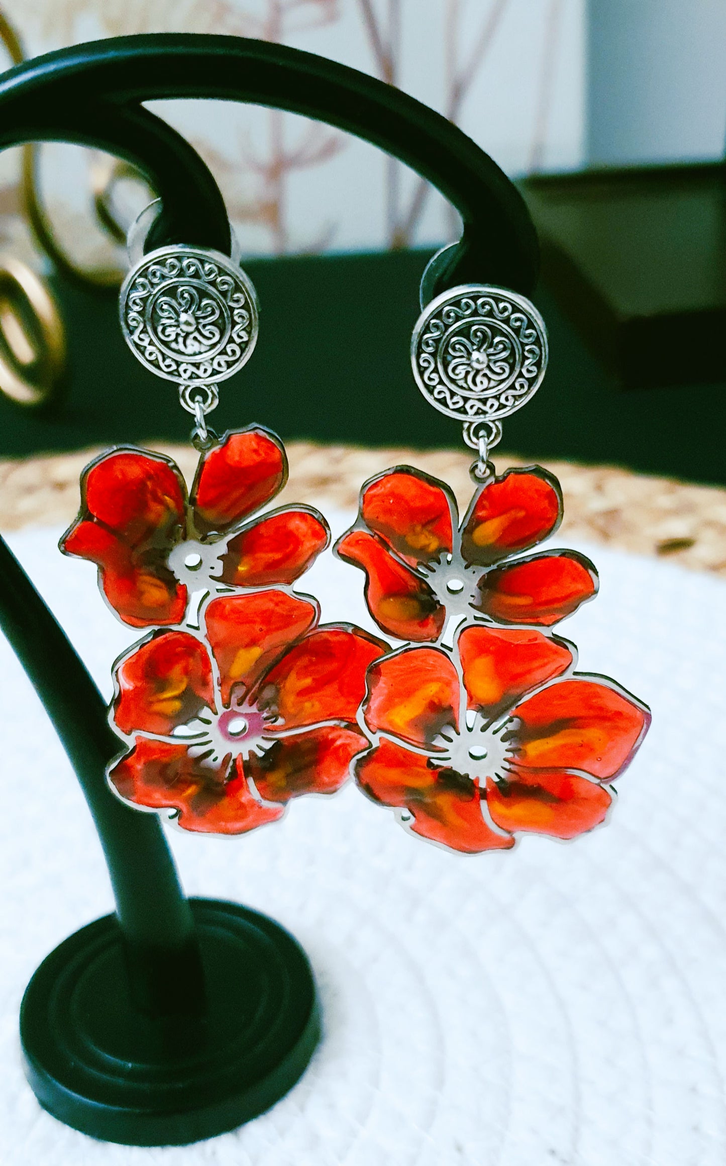 576. Boucles d'oreilles "Hibiscus"
