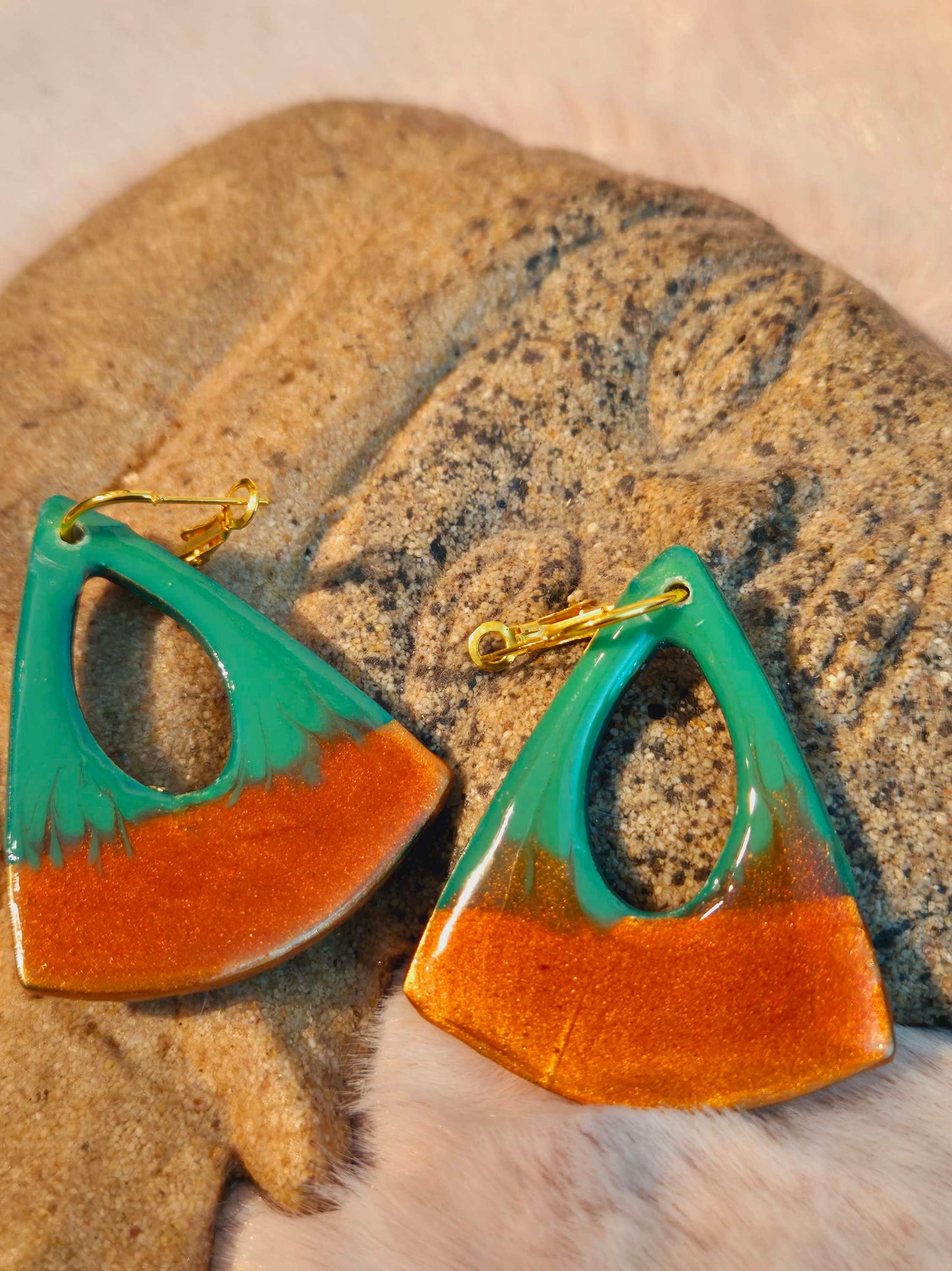 646. Boucles d'oreilles "Tendance chic" (double face)