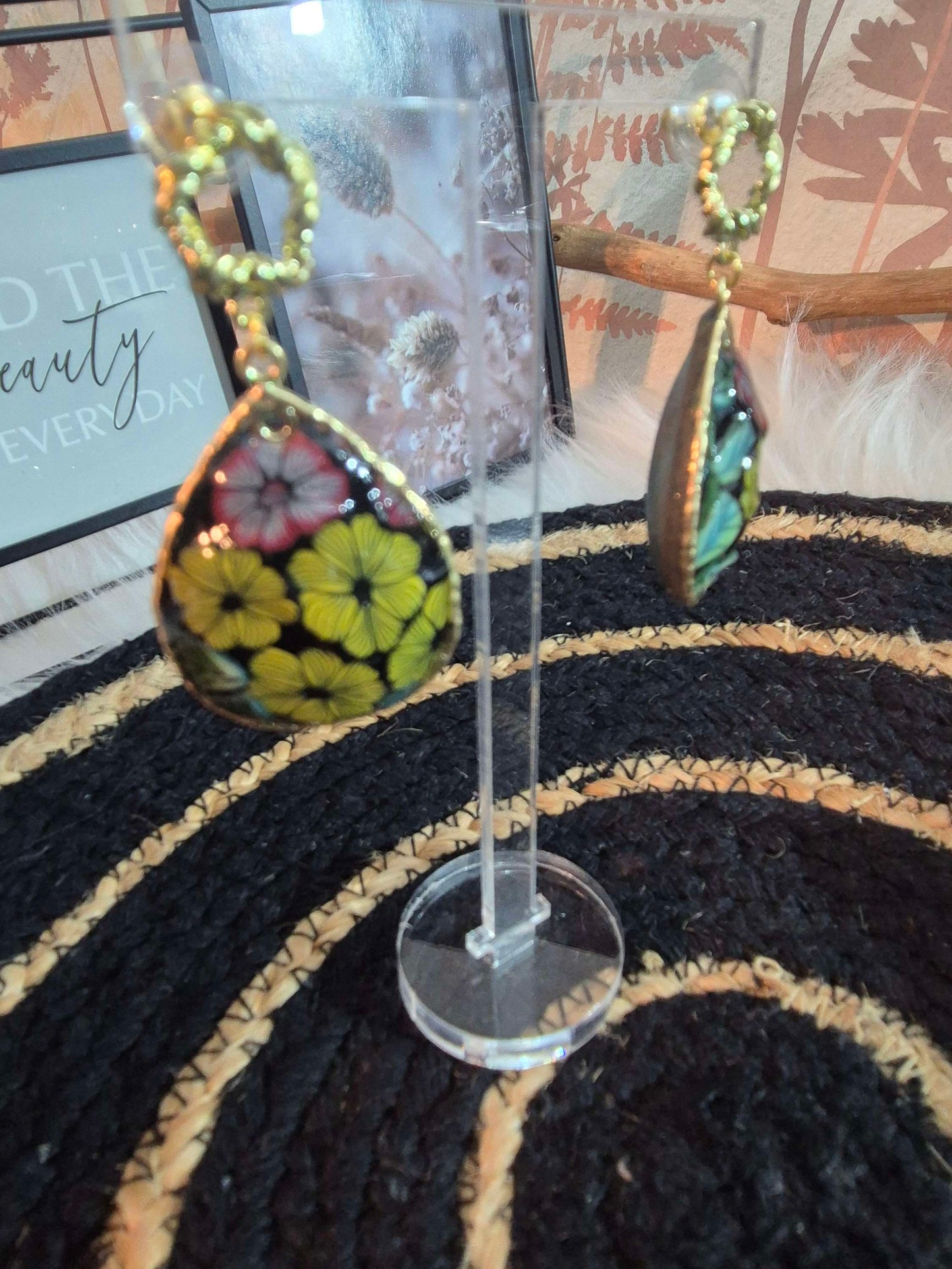 607. Boucles d'oreilles "Beauté florale"