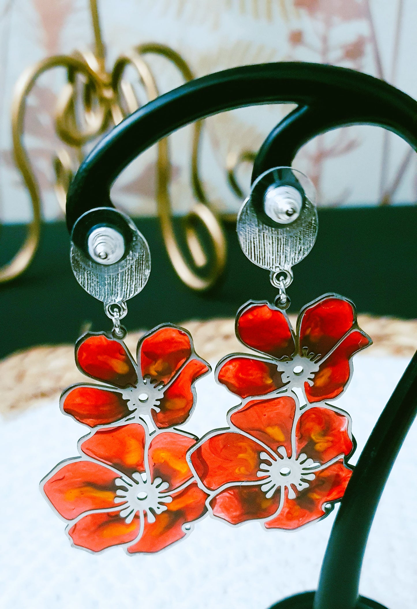 576. Boucles d'oreilles "Hibiscus"