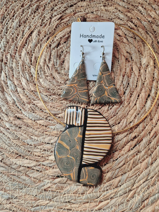 132.Parure " Les spirales"