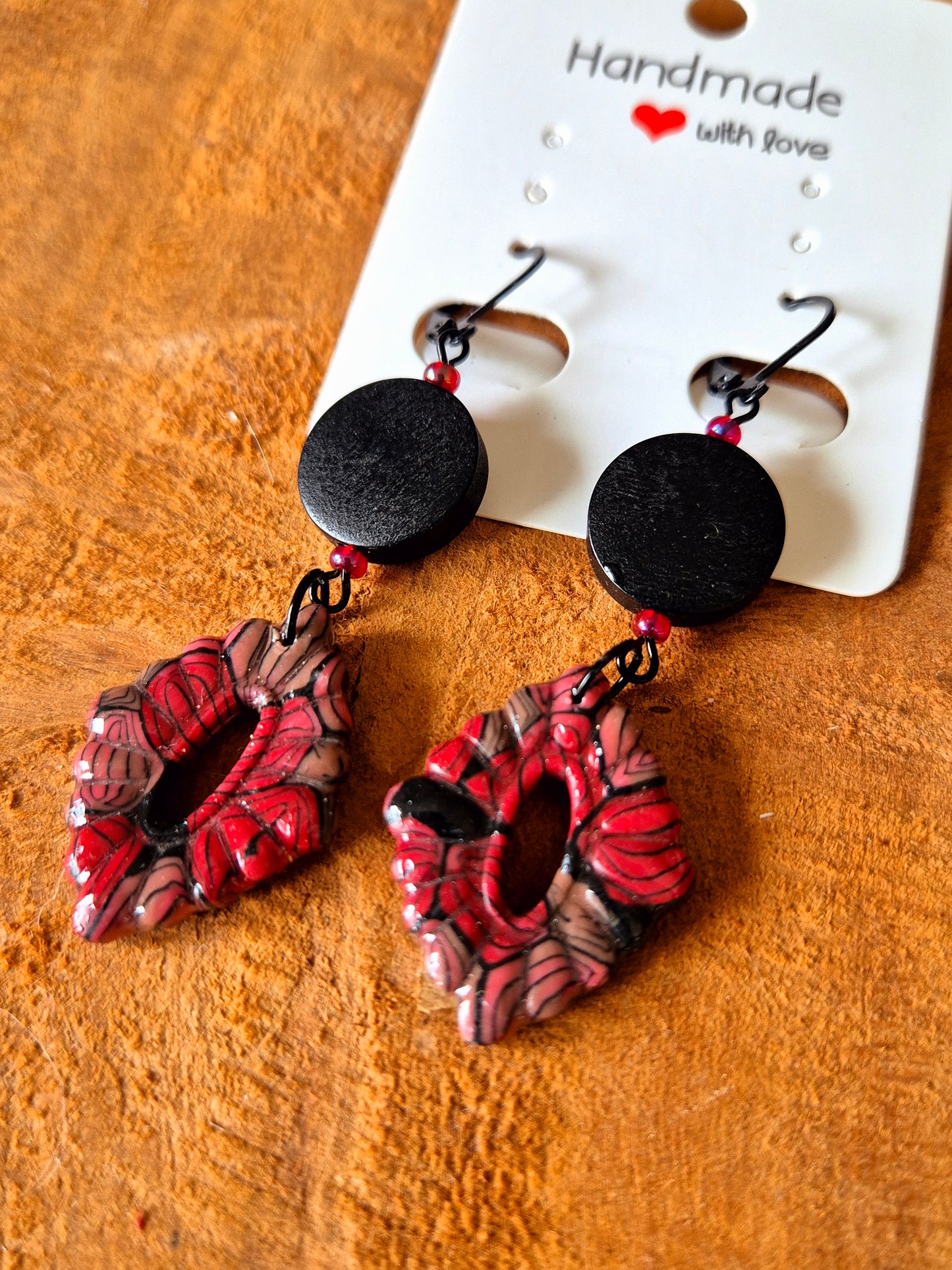 656. Boucles d'oreilles" Rouge et Noir"