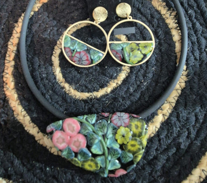 608.Parure "Beauté florale:
