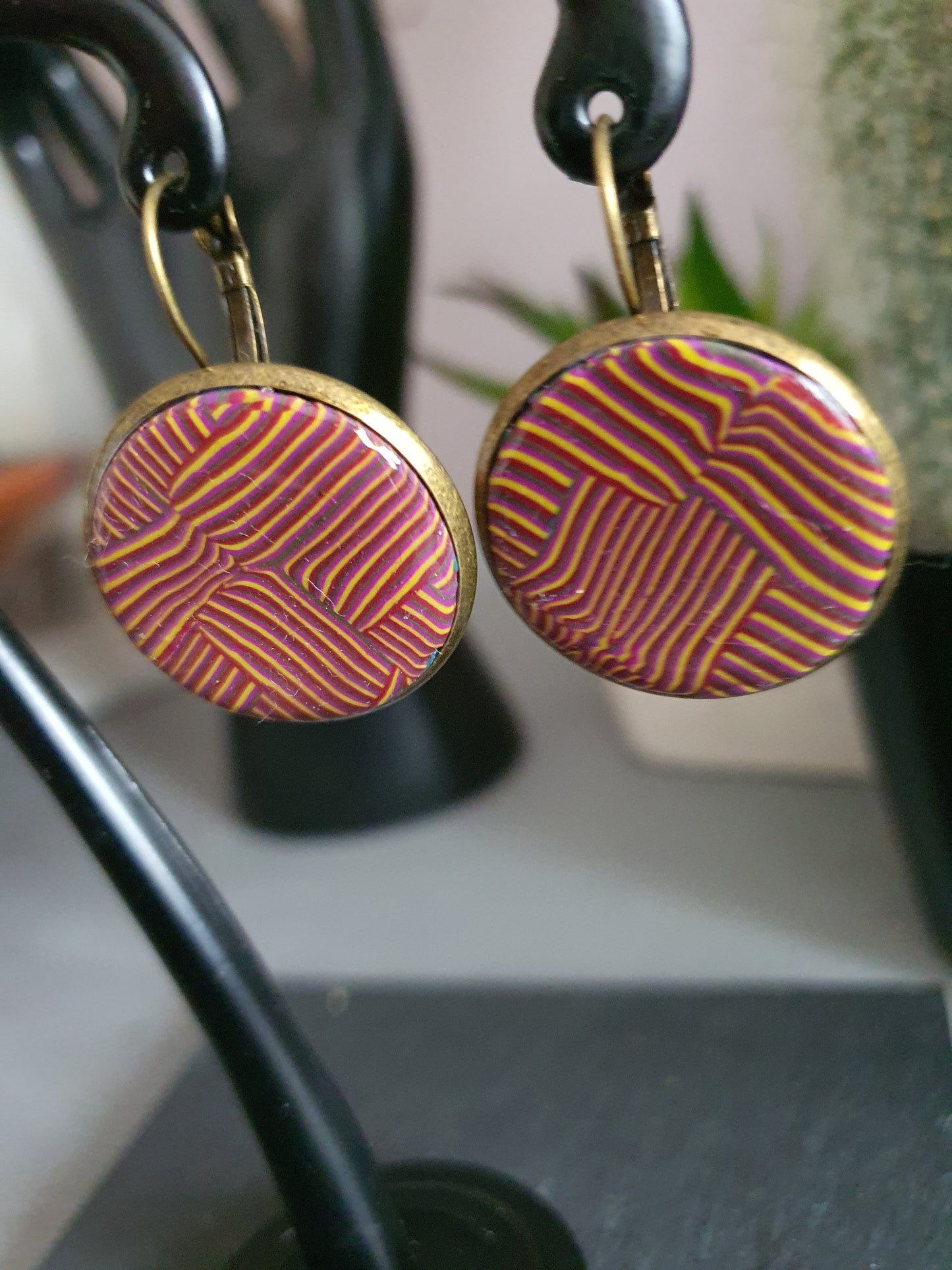 96. Boucles d'oreilles" Ligne jaune"
