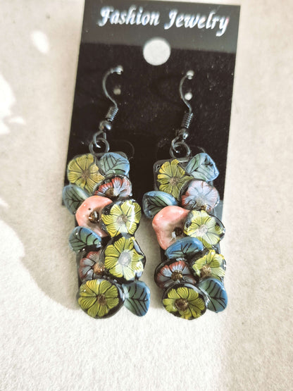 605. Boucles d'oreilles "Beauté florale"