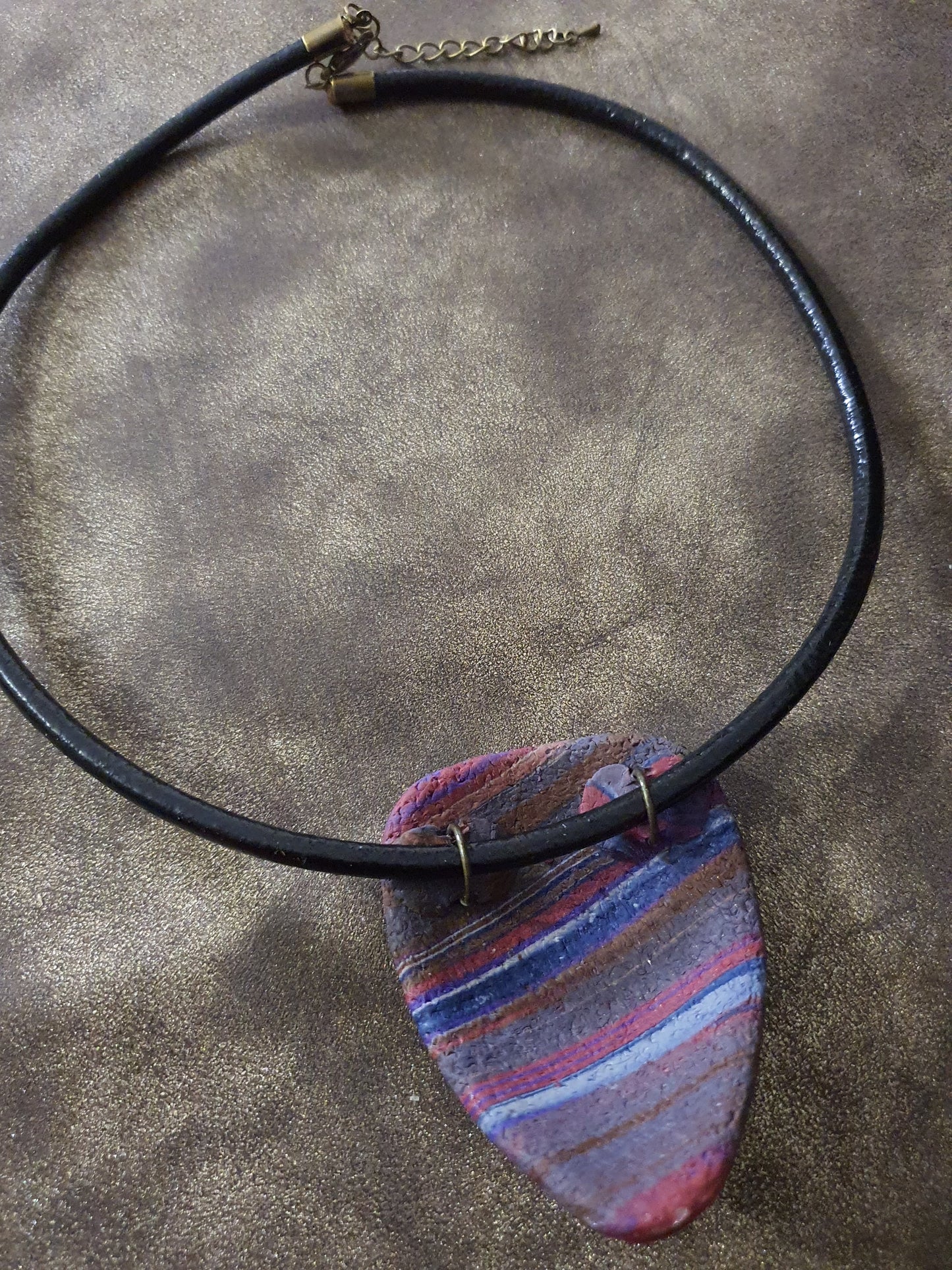 243. Parure"La tortue"