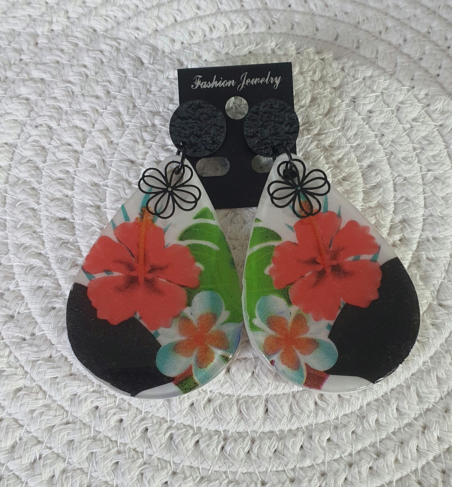 545. Boucles d'oreilles"Hibiscus"