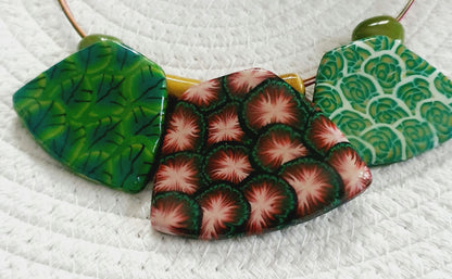 89 .Parure" coquelicot"
