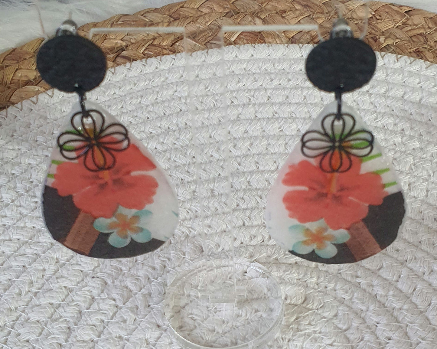 546. Boucles d'oreilles"Hibiscus"