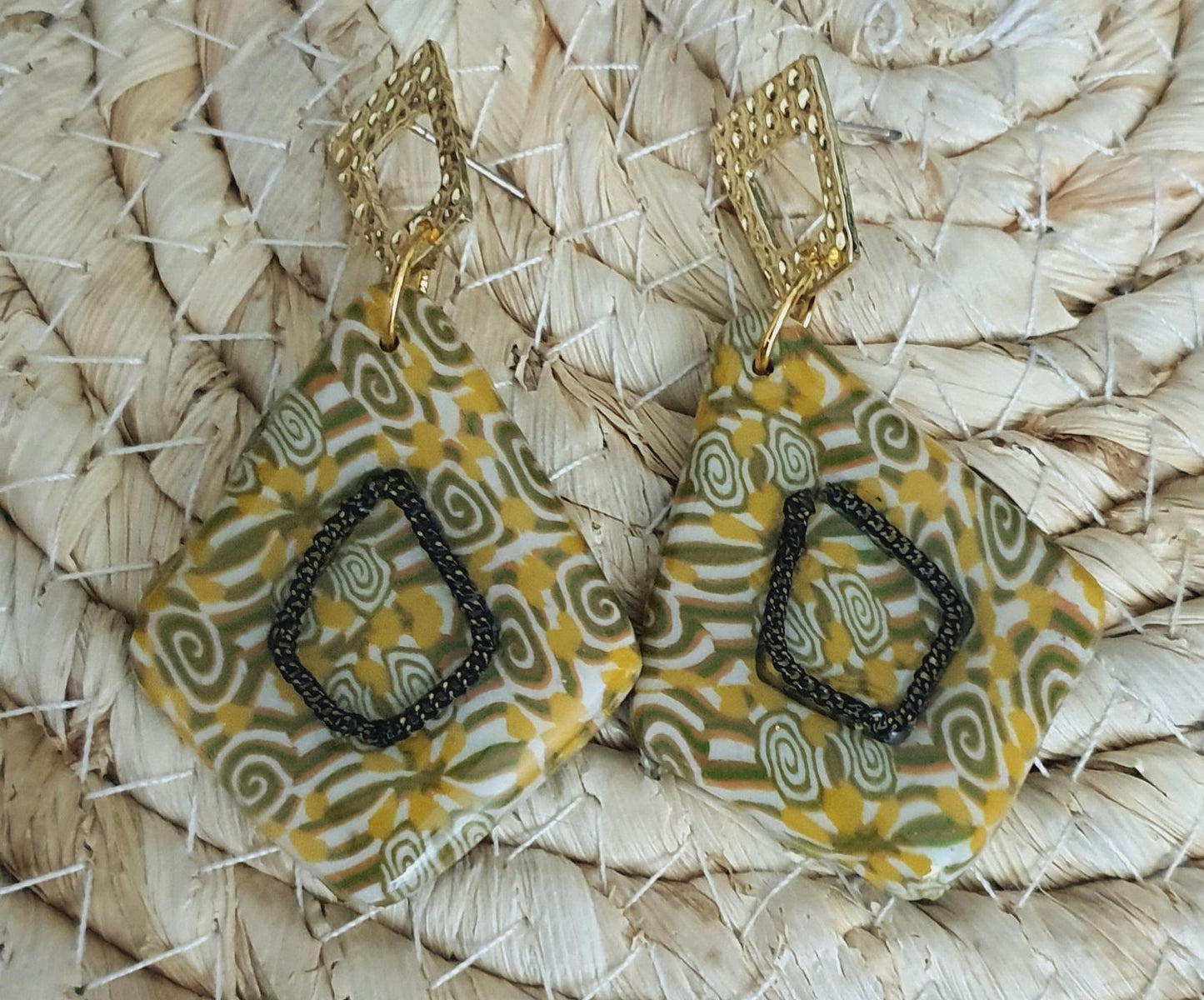 488/Boucles d'oreilles : "Mimosas "