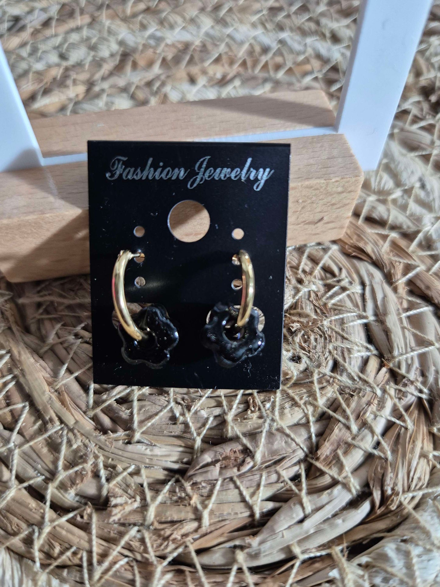 613. Boucles d'oreilles "petites fleurs"