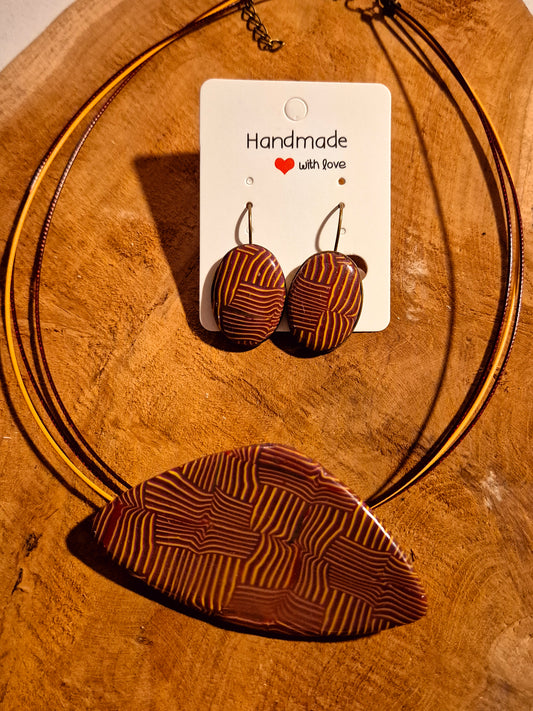 95.parure " Ligne jaune "