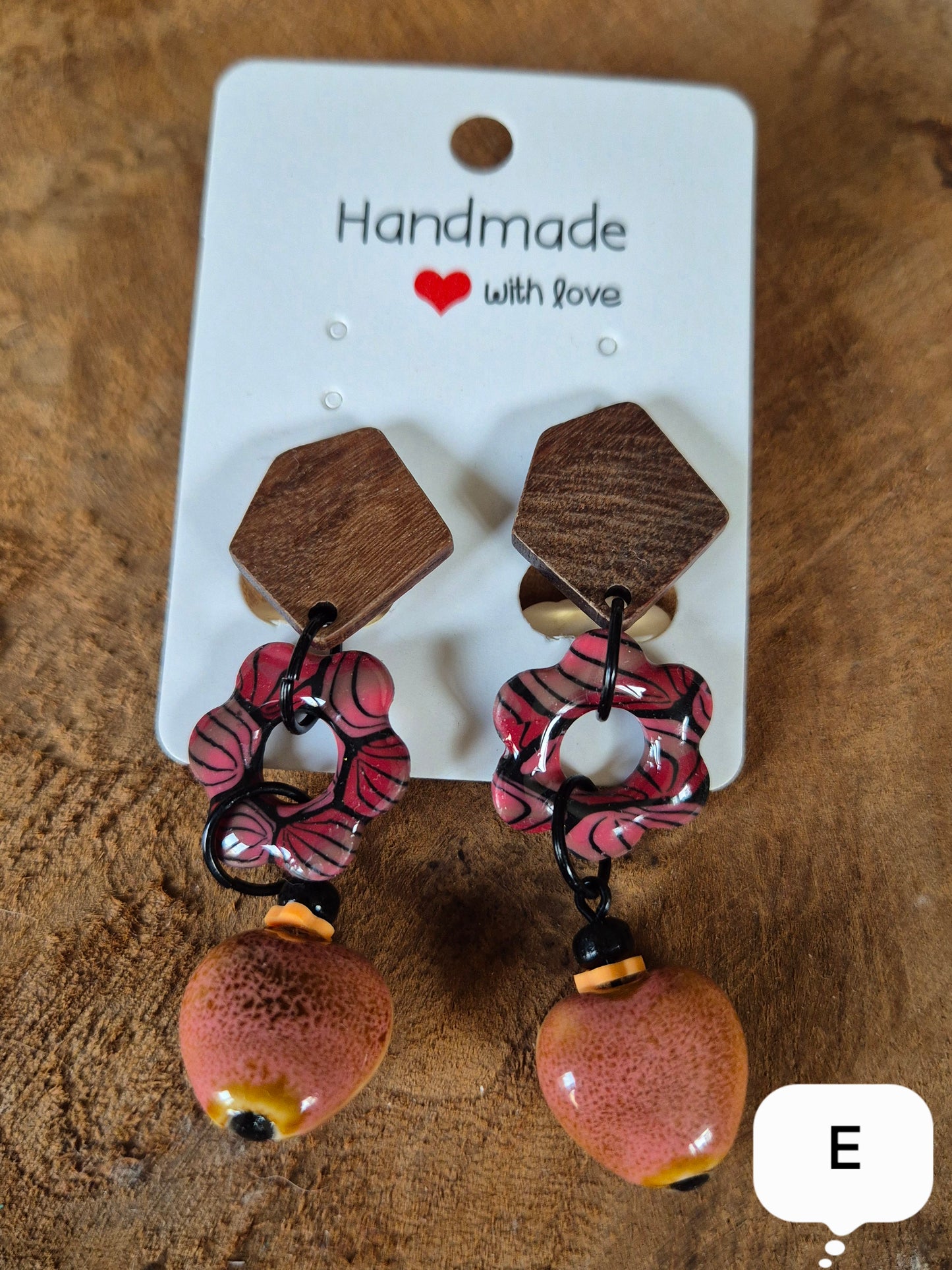 674. " Mes petits cœurs"