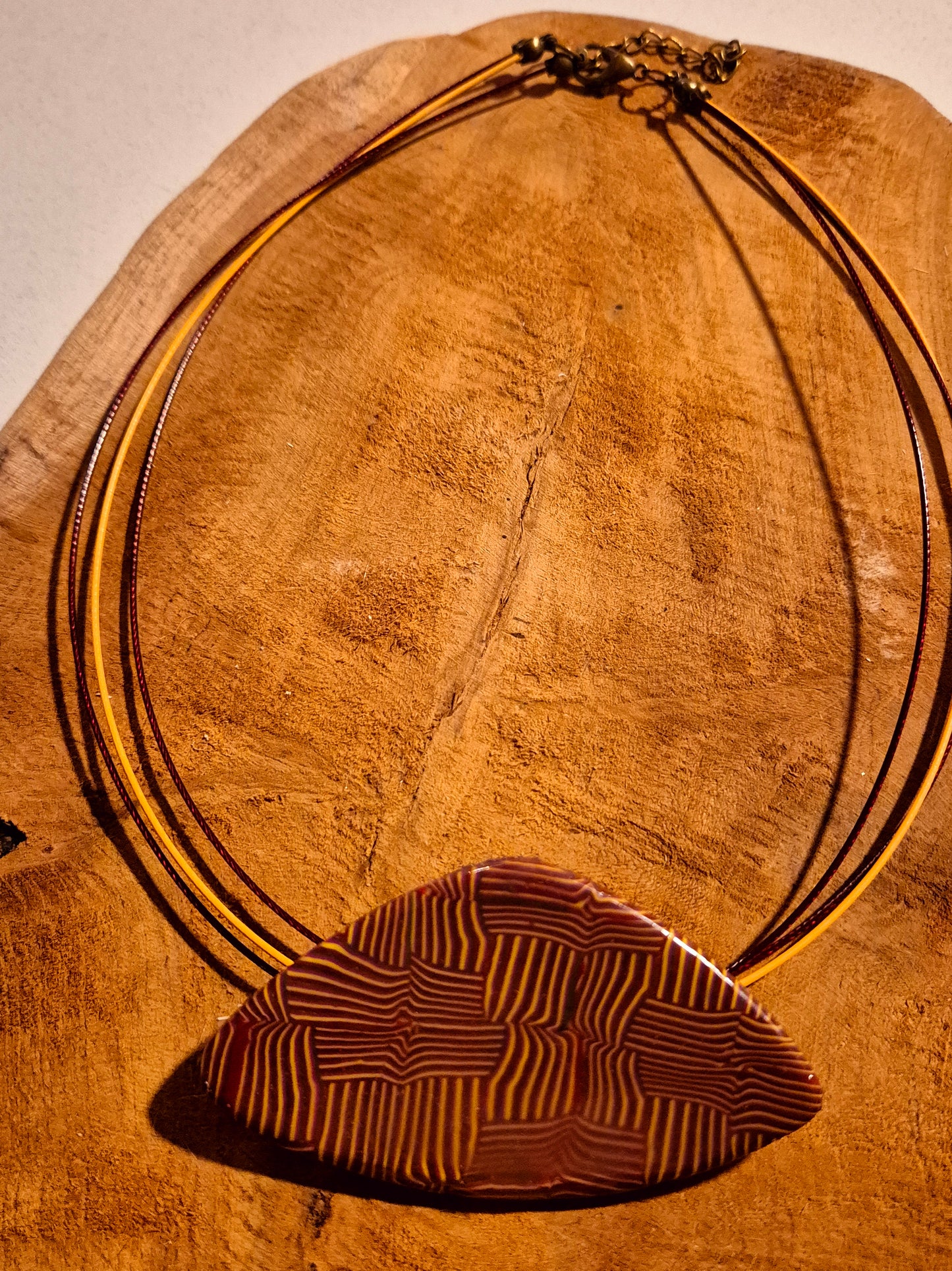 95.parure " Ligne jaune "