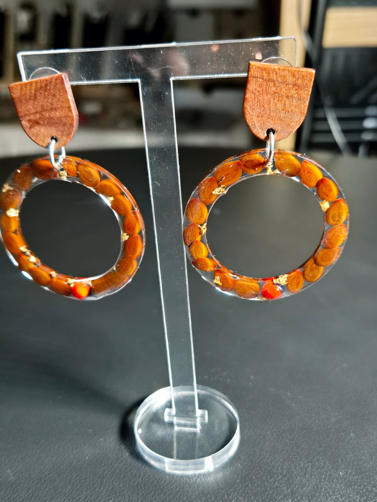 722. Boucles d'oreilles              " Authentique "